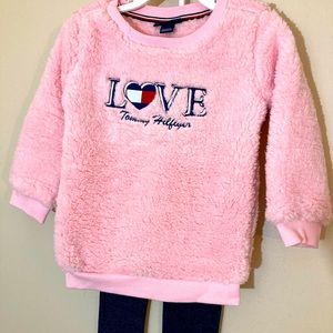Tommy Hilfiger Girls Pink “Love” logo Fleece set 3T NWT